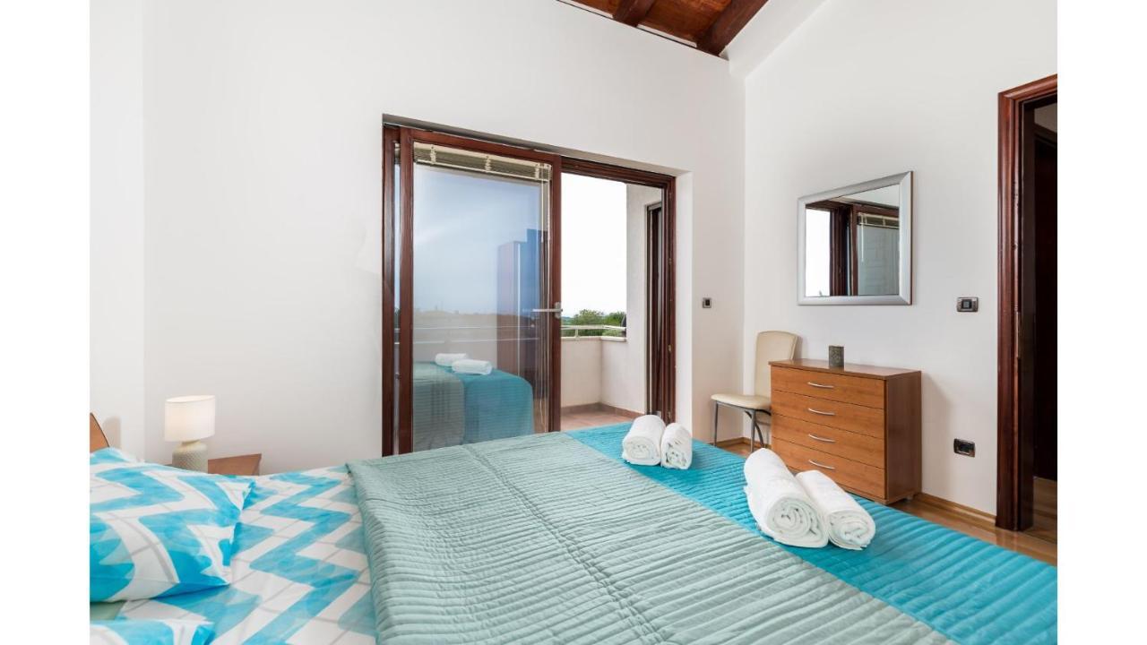 Holiday Home Bellavista Tar-Vabriga エクステリア 写真